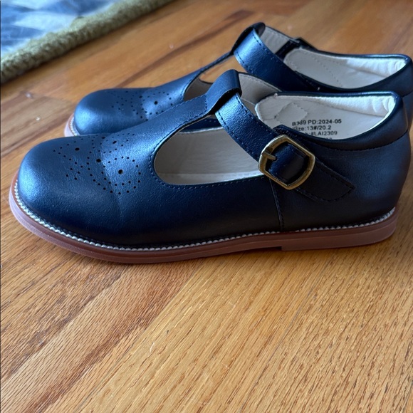 Felix & Flora Girls Maryjane dress shoes perfect for Easter - Picture 6 of 9
